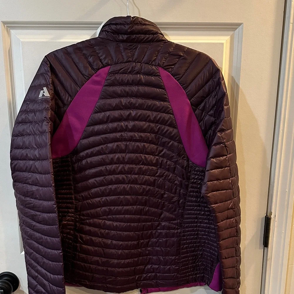 Eddie Bauer Women's Plum Puffer Jacket - Picture 6 of 8
